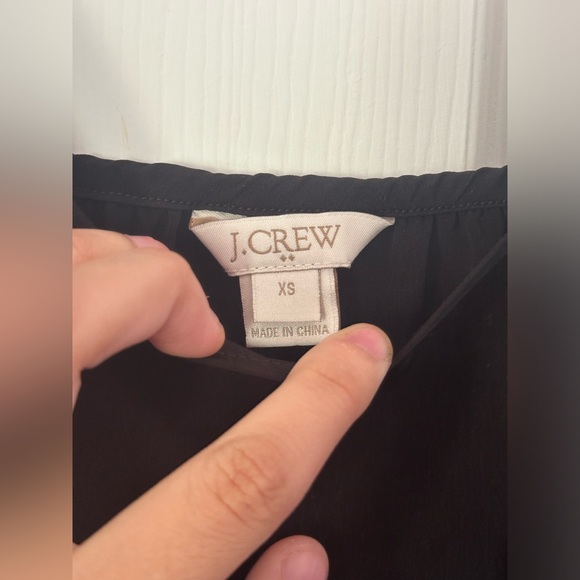 NWOT J. Crew V-Neck Draped Black Elastic Tie Romper Pocket Shorts Womens XS - Picture 4 of 4